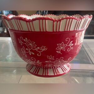 2 Qt Temp-tations bowl